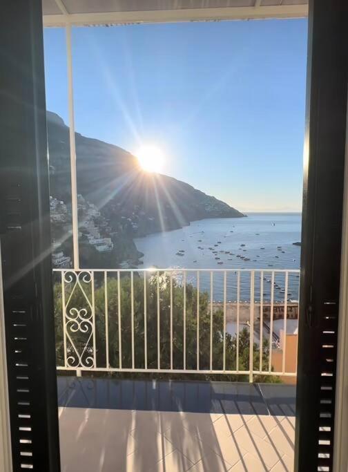 Queen View Apartment - No Kitchen Positano Eksteriør bilde